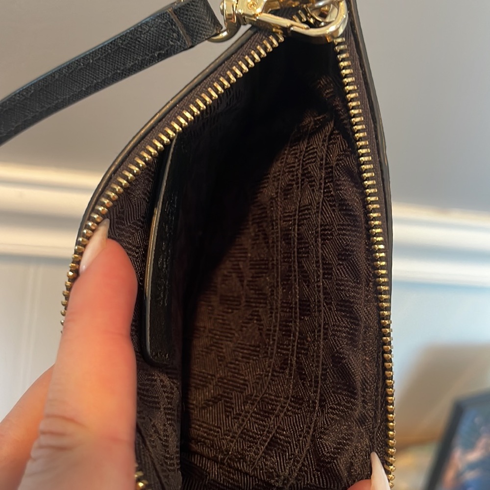 Michael Kors wristlet - Picture 6 of 8